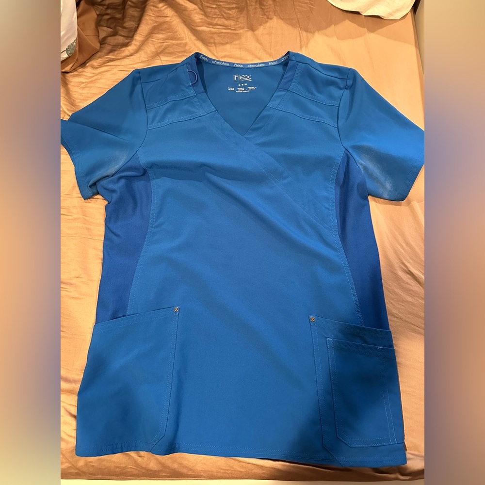 Cherokee iFlex Scrub Top